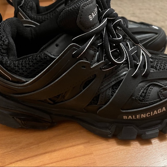 Balenciaga size 7 - Picture 2 of 5